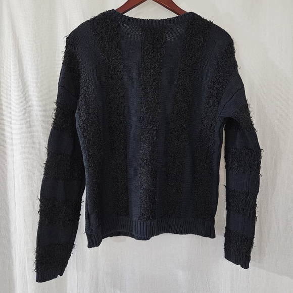Vans Caylee Knit Crew Neck Sweater in Black with Striped Shaggy Detailing Size M - Picture 3 of 5